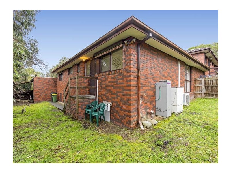 3/4 The Crescent, Ferntree Gully VIC 3156