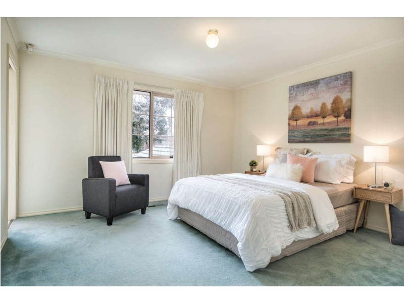 17 Springfield Road, Blackburn North VIC 3130