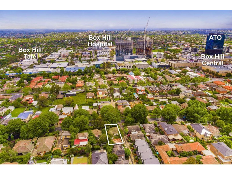 15 Kintore Crescent, Box Hill VIC 3128