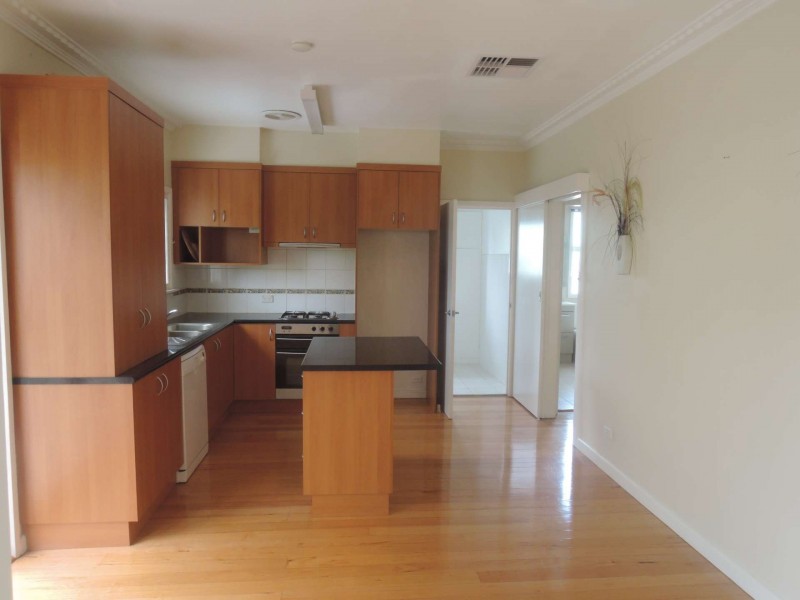 6 Heathfield Rise, Box Hill North VIC 3129