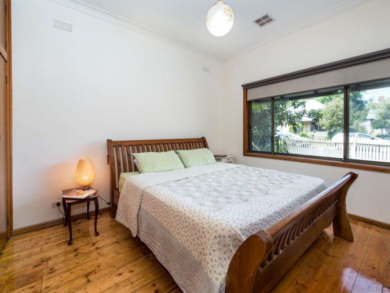 17 McDonald Street, Northcote VIC 3070