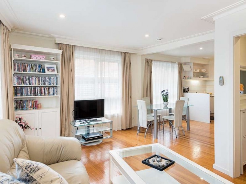 2/23 Clyde Street, Surrey Hills VIC 3127