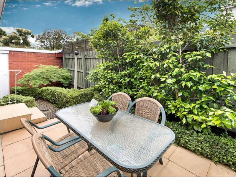 2/23 Clyde Street, Surrey Hills VIC 3127