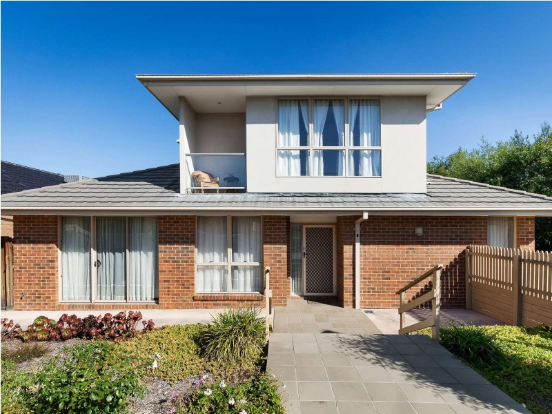 1/7 Newbigin Street, Burwood VIC 3125