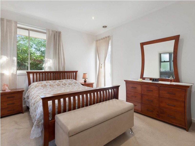 1/7 Newbigin Street, Burwood VIC 3125