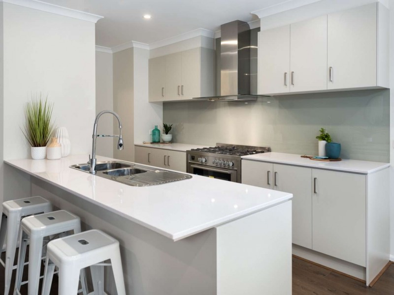 33 Charlton Street, Blackburn North VIC 3130