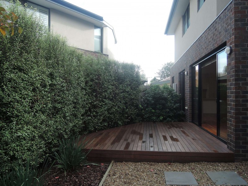 2 Stanley Grove, Blackburn VIC 3130