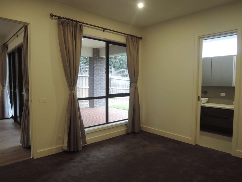 8A Clyde Street, Box Hill North VIC 3129