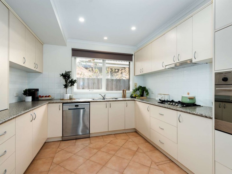 6 Benjamin Street, Box Hill North VIC 3129