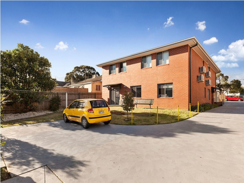 2/14 Cromwell Street, Burwood VIC 3125