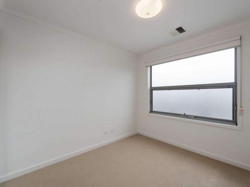 32 Ellis Park Avenue, Mulgrave VIC 3170