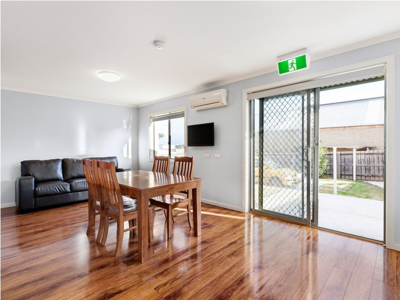 4/14 Cromwell Street, Burwood VIC 3125