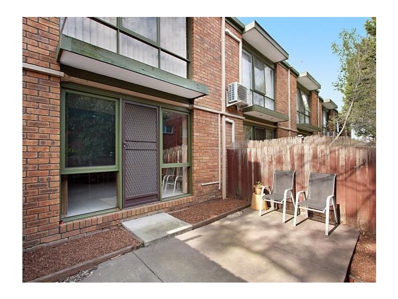 2/30 Ashted Road, Box Hill VIC 3128