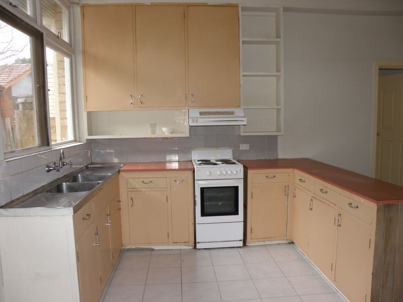 28 Springfield Road, Blackburn North VIC 3130