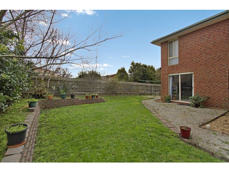 8 Mitchell Court, Berwick VIC 3806