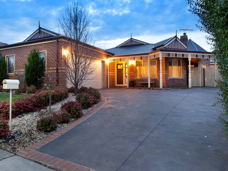 8 Spoonbill Street, Berwick VIC 3806