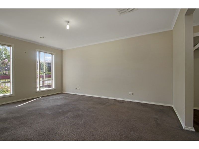 64 Shearwater Drive, Pakenham VIC 3810