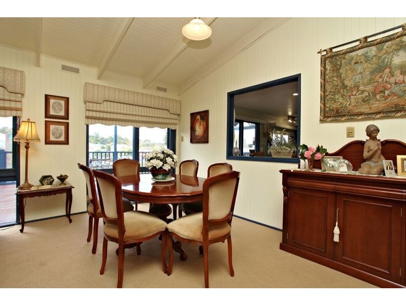 16 McNabb Street, Berwick VIC 3806