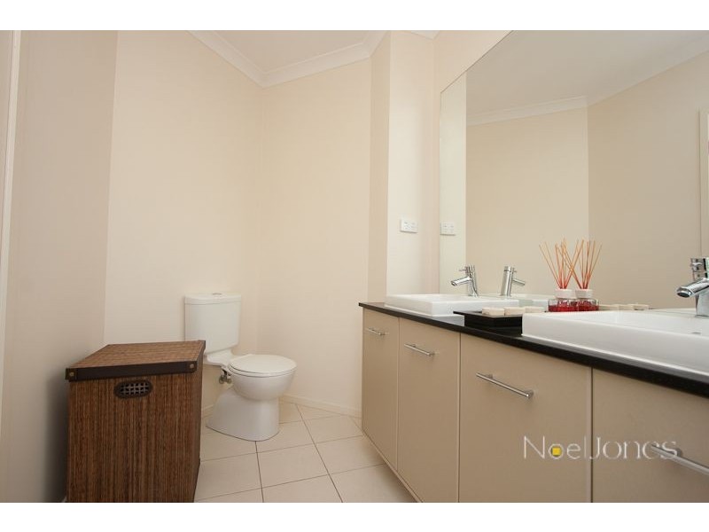 2 Brennan Court, Berwick VIC 3806