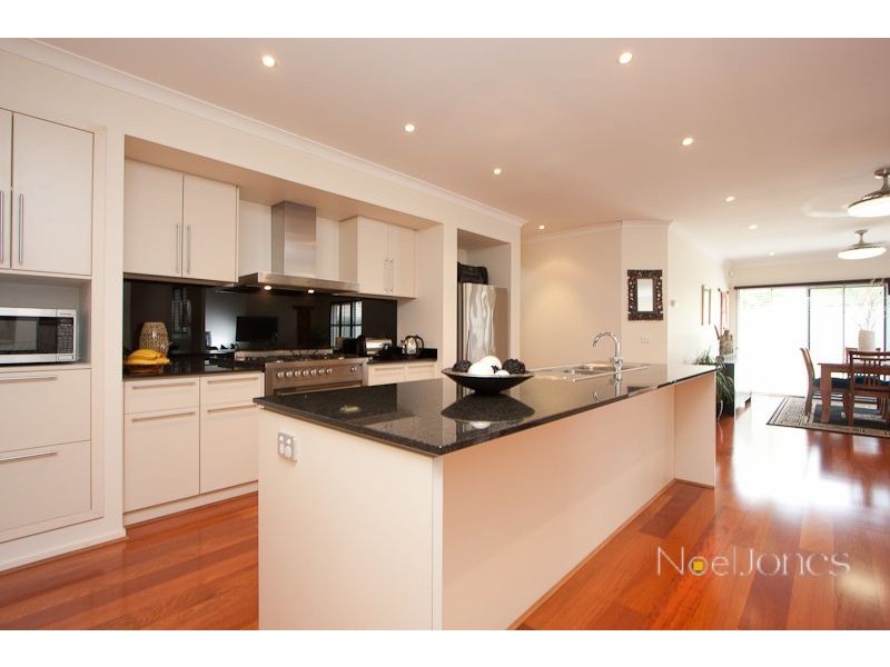 2 Brennan Court, Berwick VIC 3806