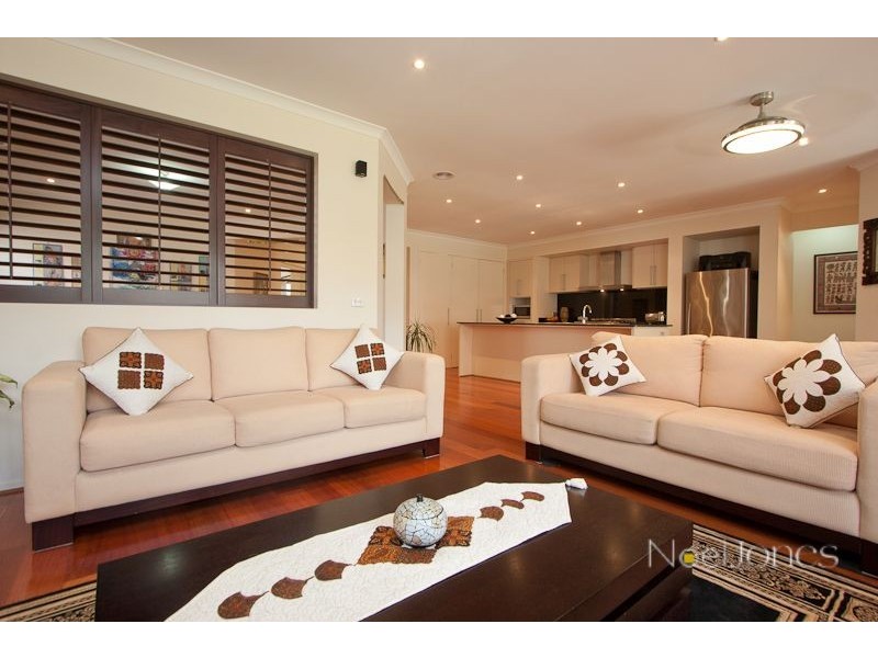 2 Brennan Court, Berwick VIC 3806