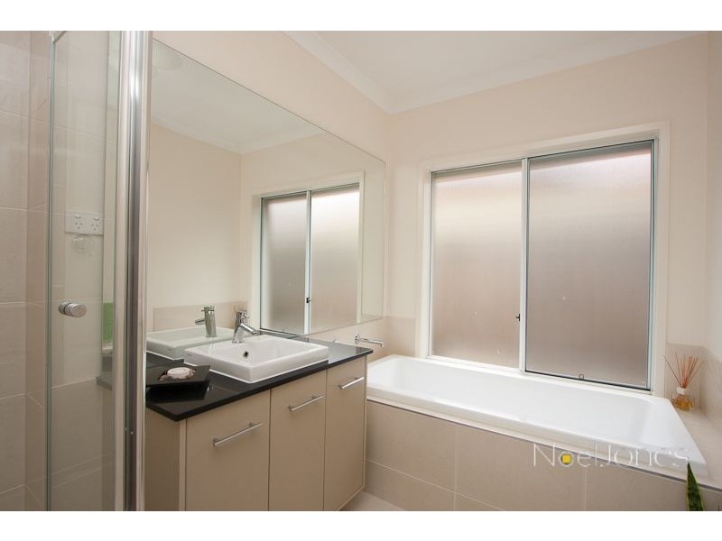 2 Brennan Court, Berwick VIC 3806