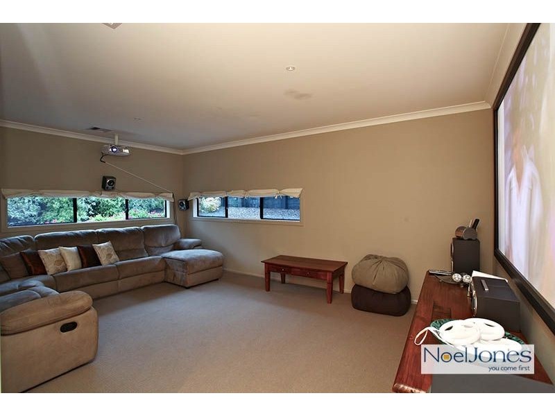2 Ware Place, Berwick VIC 3806