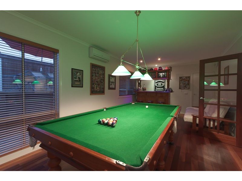 1 Glasshouse Court, Berwick VIC 3806