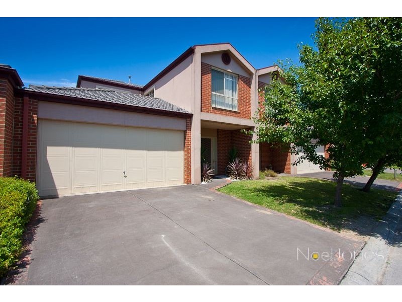 14/12 Grant Close, Berwick VIC 3806