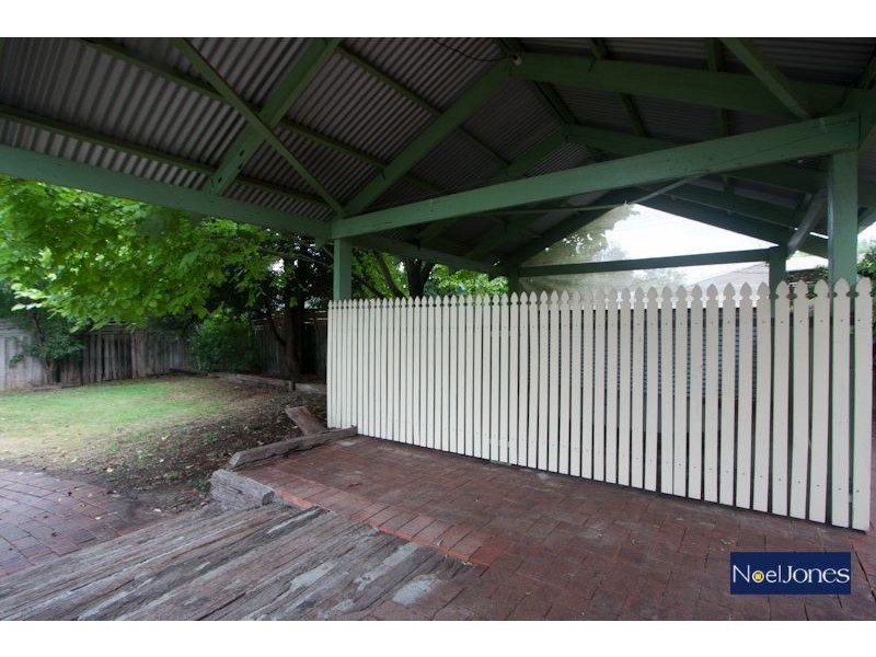 37 Coolabah Grove, Berwick VIC 3806