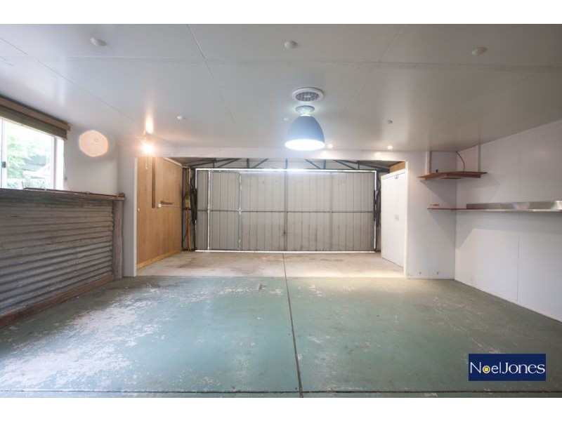 37 Coolabah Grove, Berwick VIC 3806