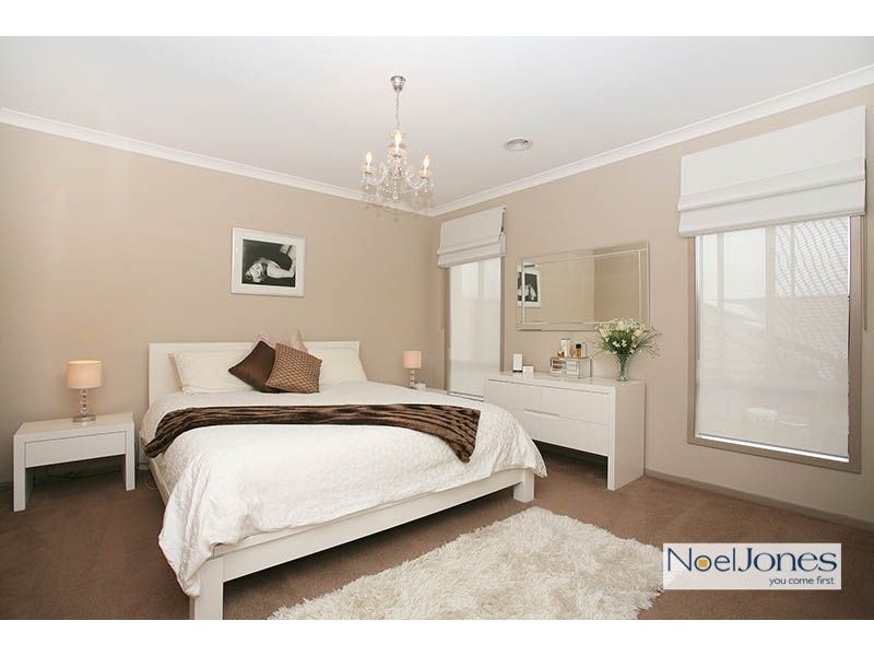 99 Marisa Crescent, Berwick VIC 3806