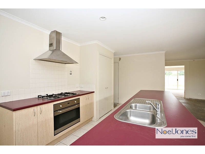 31 Tantallon Boulevard, Beaconsfield VIC 3807