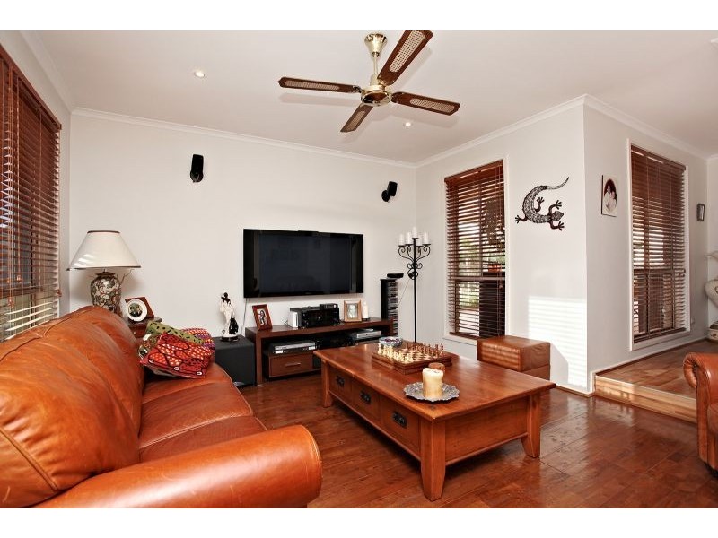 2 Insignia Crescent, Berwick VIC 3806