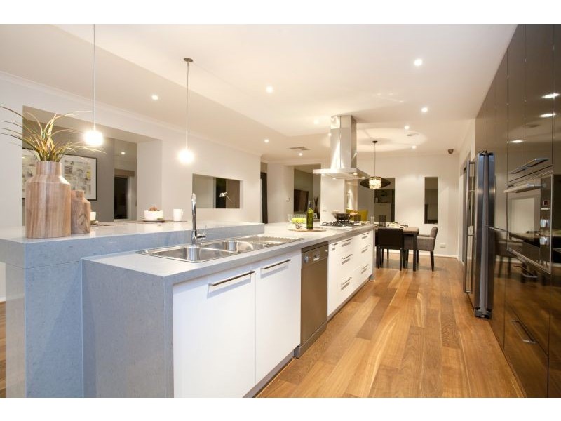 Cranbourne North VIC 3977