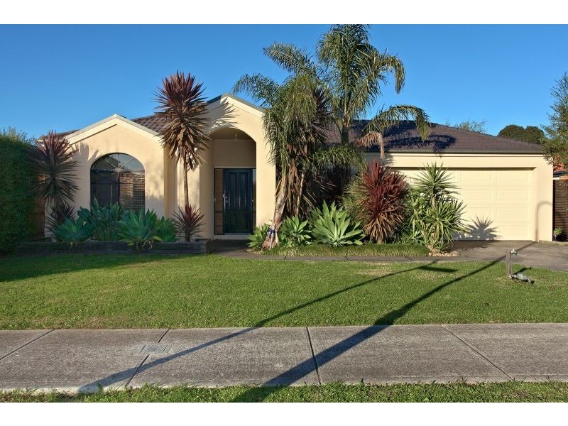 18 Beauford Avenue, Narre Warren South VIC 3805