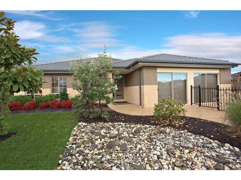 5 Parry Drive, Narre Warren VIC 3805
