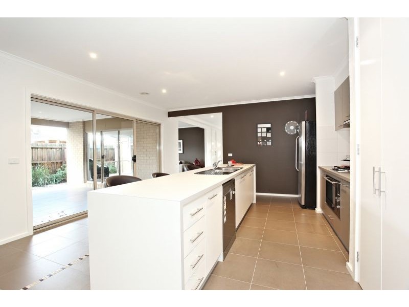 5 Parry Drive, Narre Warren VIC 3805