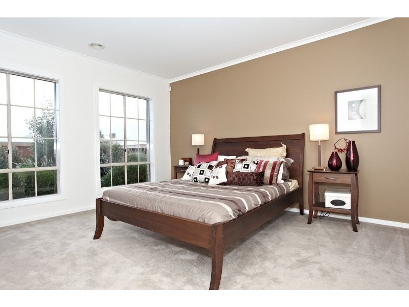 5 Parry Drive, Narre Warren VIC 3805