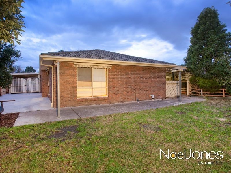 4 Adele Court, Narre Warren VIC 3805