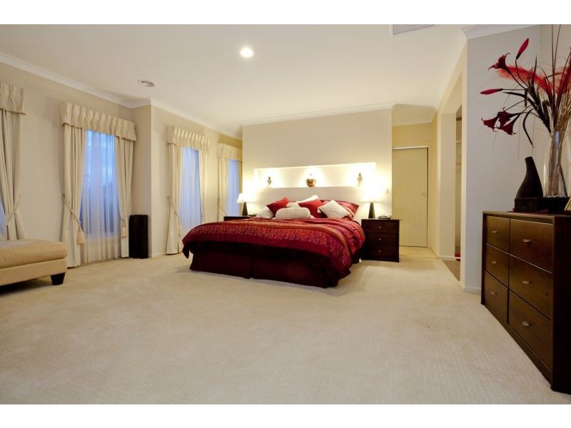 11 Braybrook drive, Narre Warren South VIC 3805