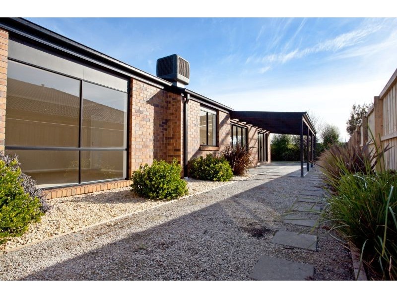 3 Parry Drive, Narre Warren VIC 3805