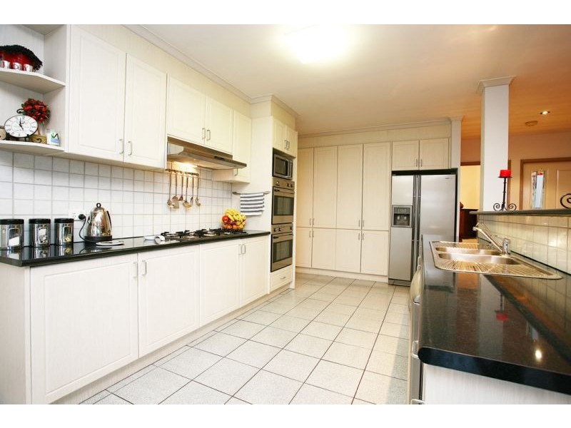 88 Avebury Drive, Berwick VIC 3806