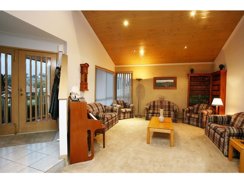 88 Avebury Drive, Berwick VIC 3806