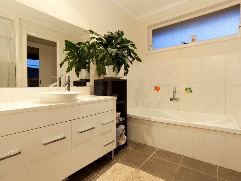 1 Melrose Court, Berwick VIC 3806