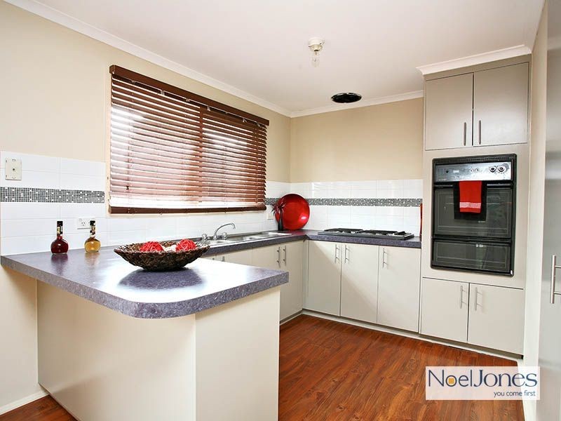 Unit 5/55-57 Strathaven Drive, Berwick VIC 3806