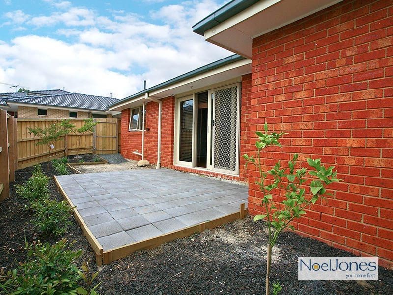 Unit 5/55-57 Strathaven Drive, Berwick VIC 3806