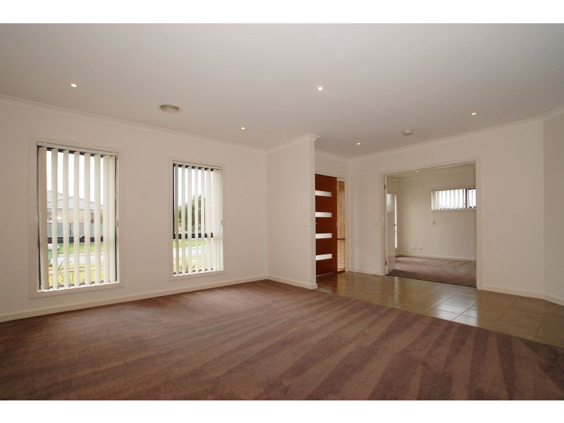 19 Killarney Court, Pakenham VIC 3810