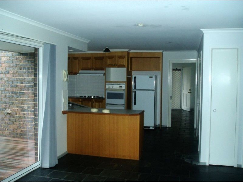 3 Maralee Court, Berwick VIC 3806