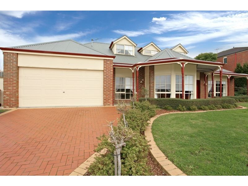 2 Davy Court, Narre Warren South VIC 3805